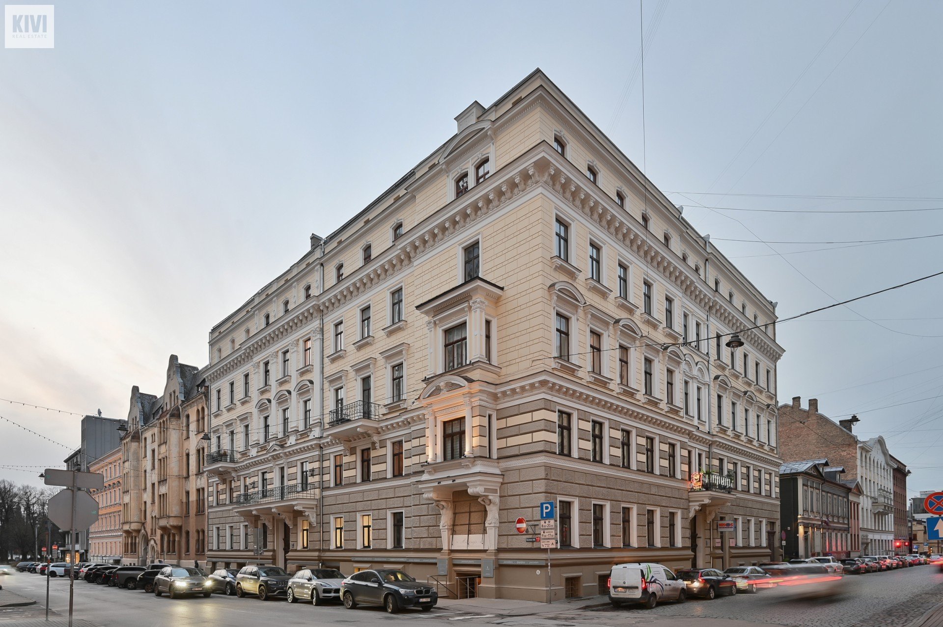 Historic corner building at Baznicas iela 7, Riga — headquarters of SIA Investment Management